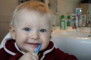 איך לשמור על בריאות השיניים של הילדים?
